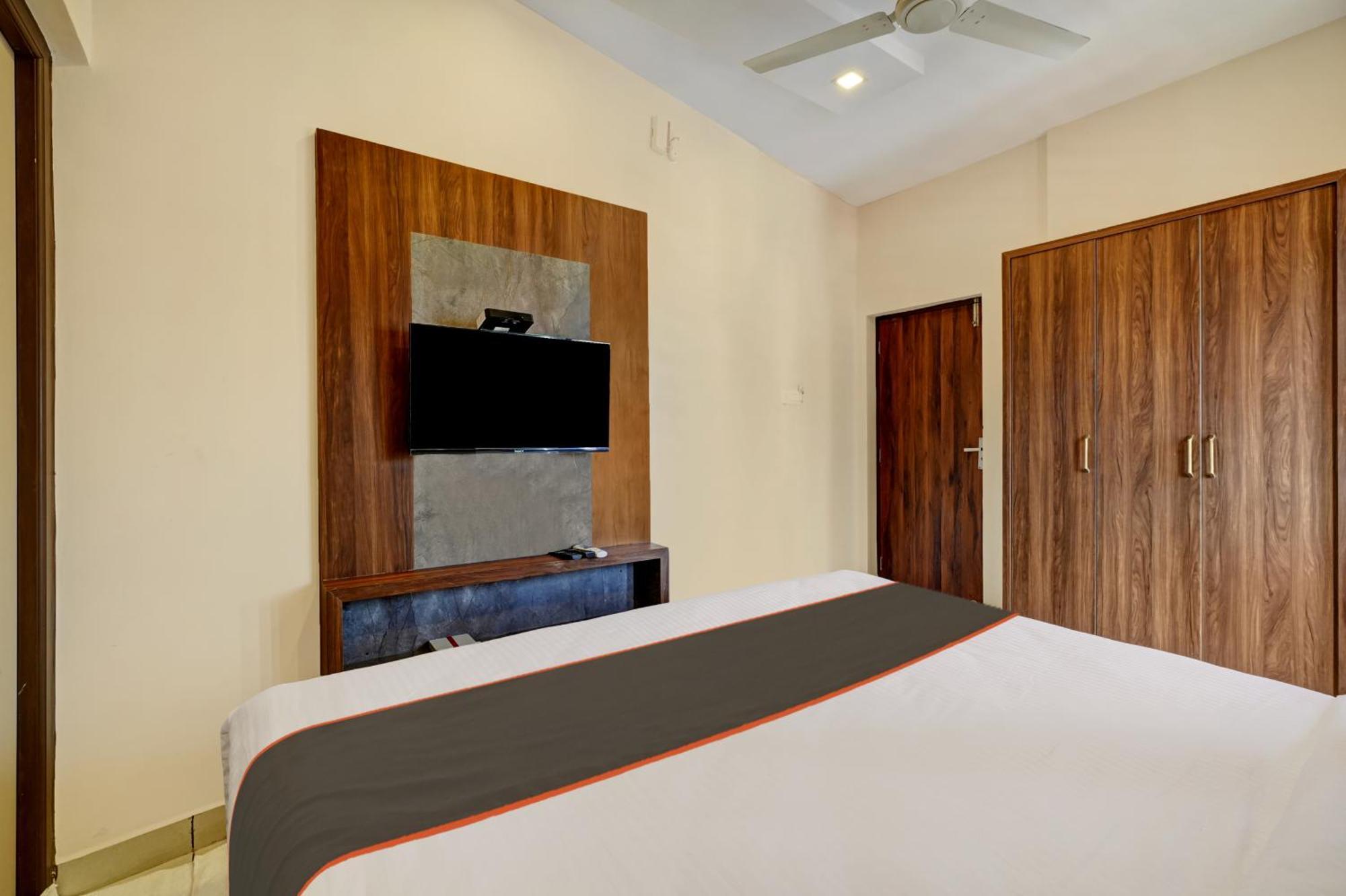Gypsy Hotel Cusat Kochi Exteriér fotografie