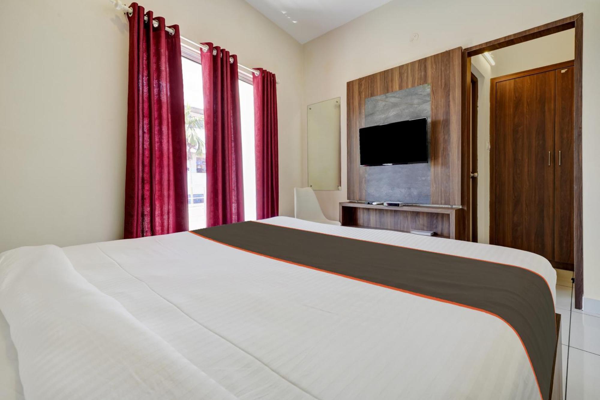 Gypsy Hotel Cusat Kochi Exteriér fotografie