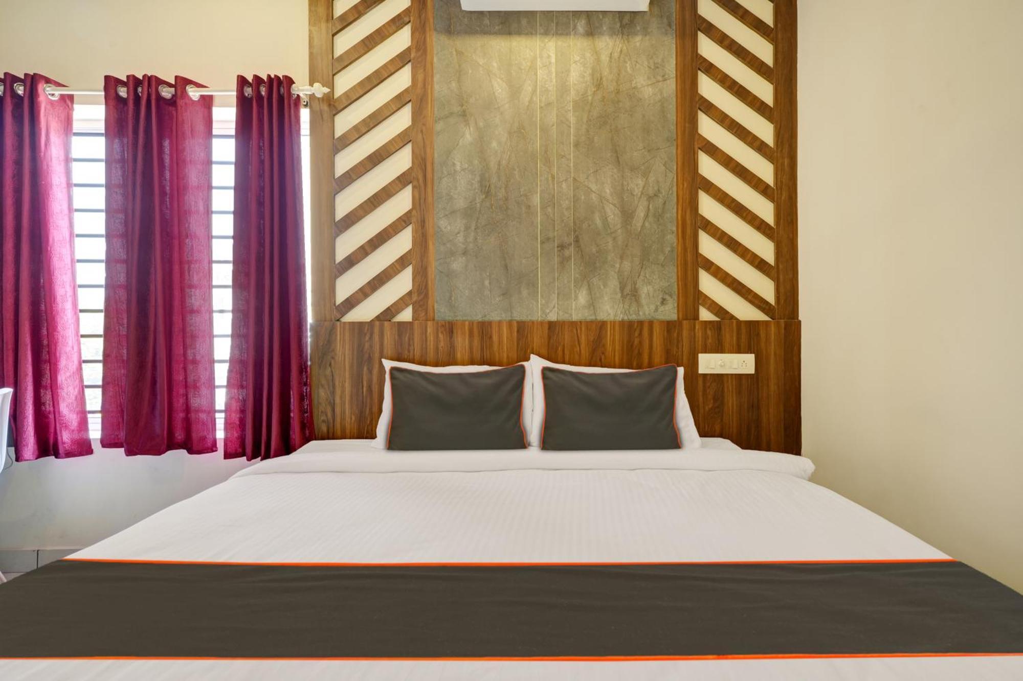 Gypsy Hotel Cusat Kochi Exteriér fotografie
